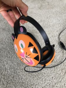 Toddler headphones that look like a tiger for road trips