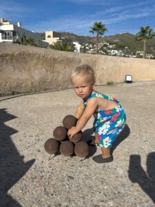 The castillo in la herradura is a suitable activity for toddlers as well