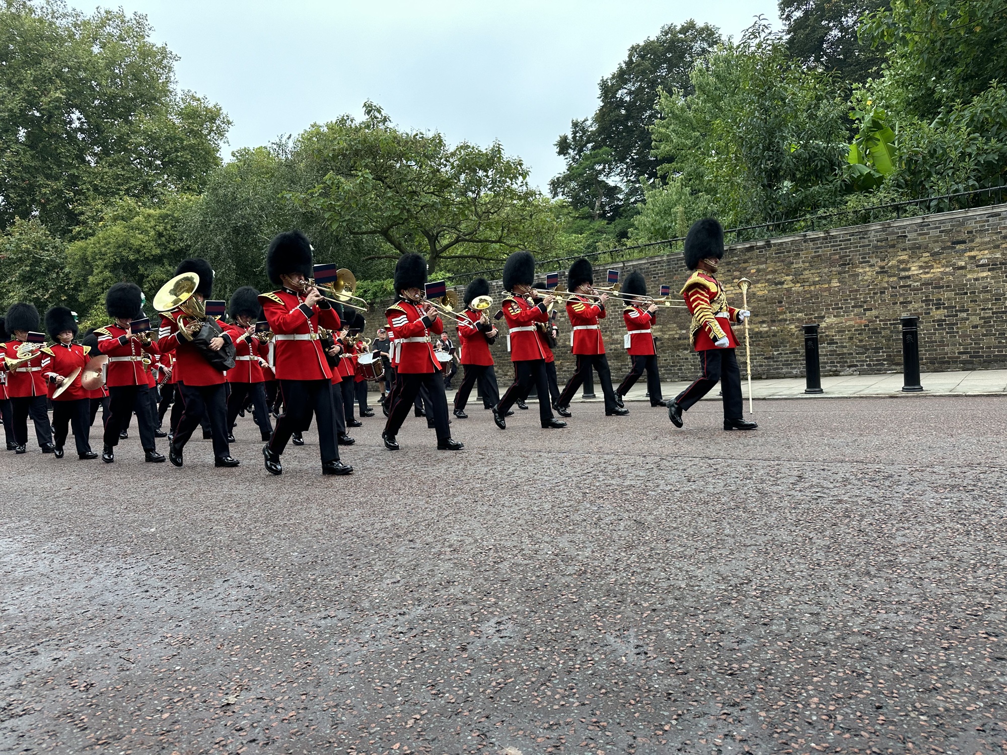 Changing of the Guard en route instead of in front of Buckingham Palace