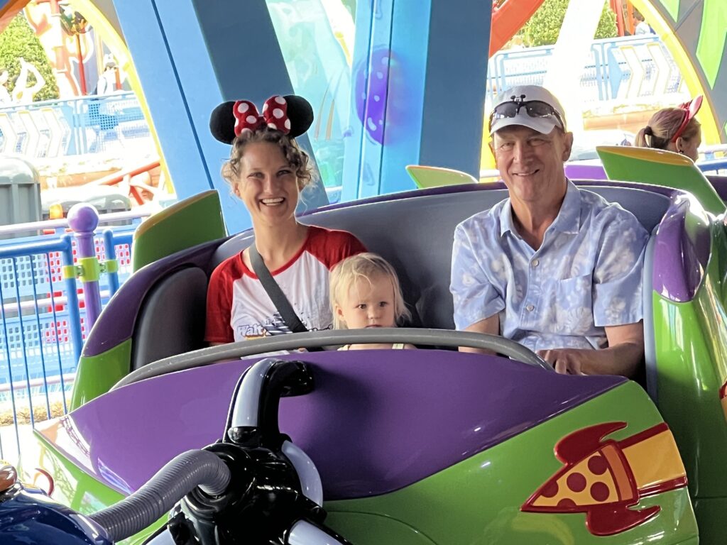 Alien Saucer Swirl is perfect for toddlers and adults at Hollywood Studios in Disney World