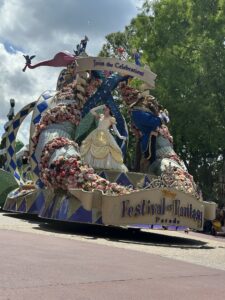 Disney2025 Parade2 The opening float at Magic Kingdom's parade