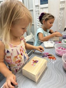 Kids' mosaic class in Barcelona